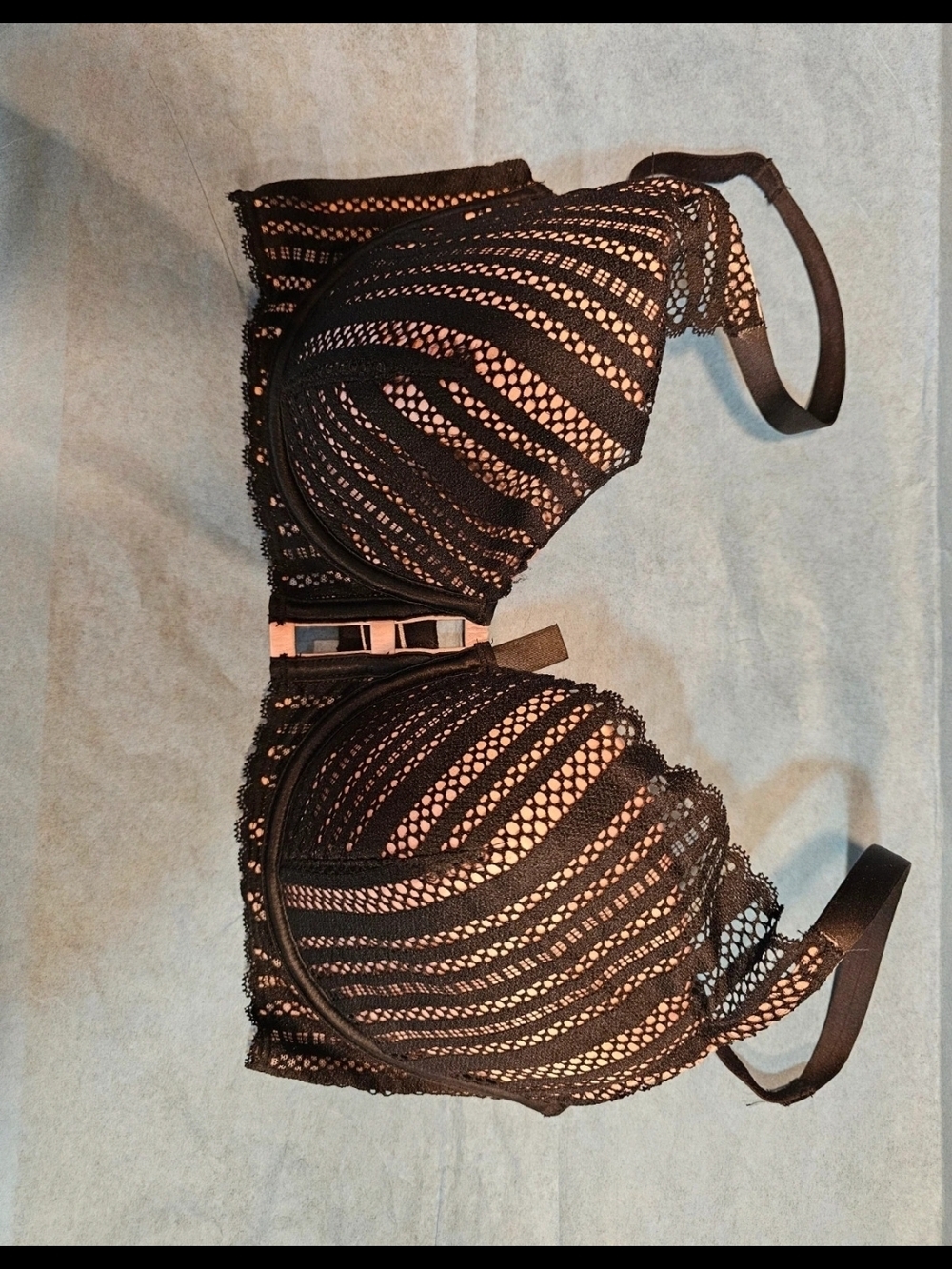Victoria Secret Black Lace Push-Up Bra with Light Pink Lining. 34DD